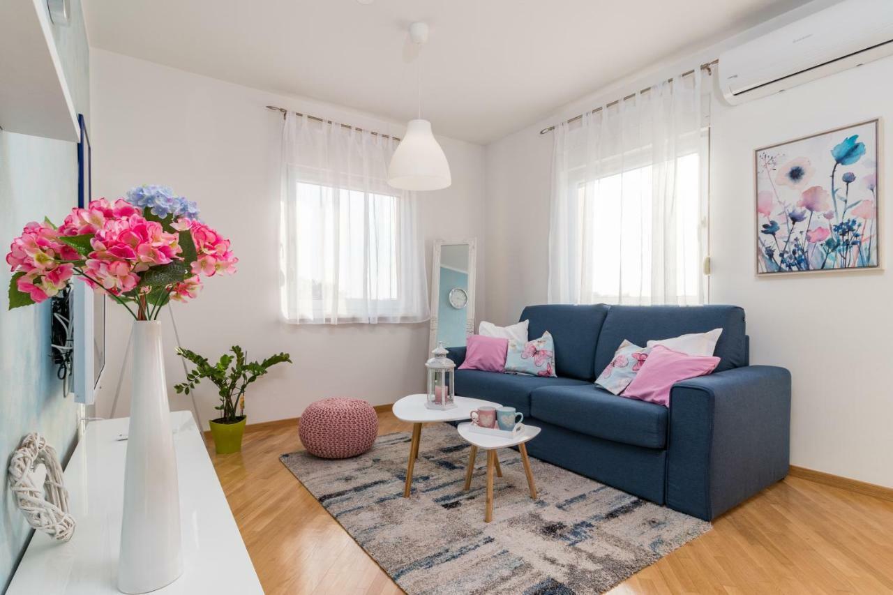 Apartment Pula Relax Eksteriør bilde
