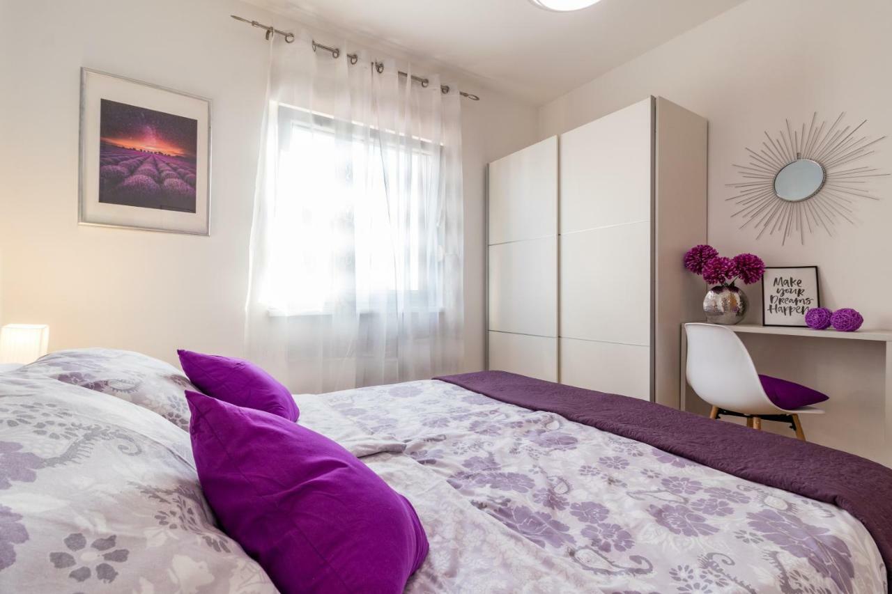 Apartment Pula Relax Eksteriør bilde