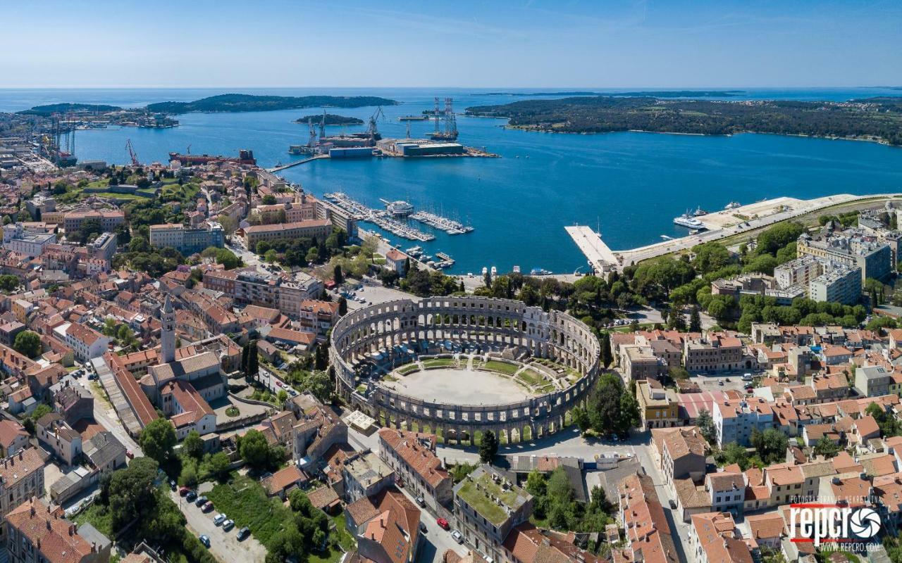 Apartment Pula Relax Eksteriør bilde